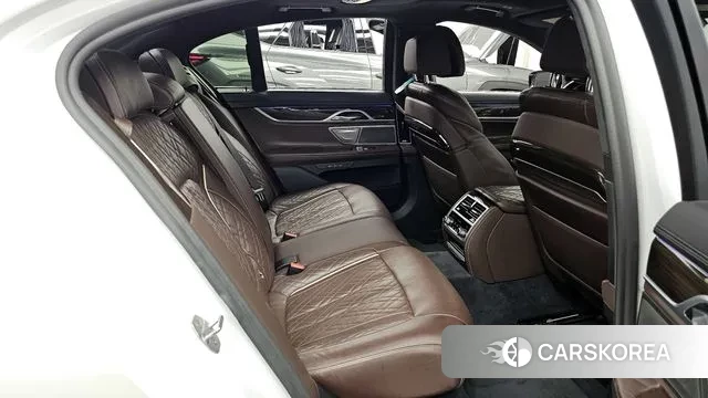 BMW 7 Series (G11) 2020 Белый из Кореи, фото 3