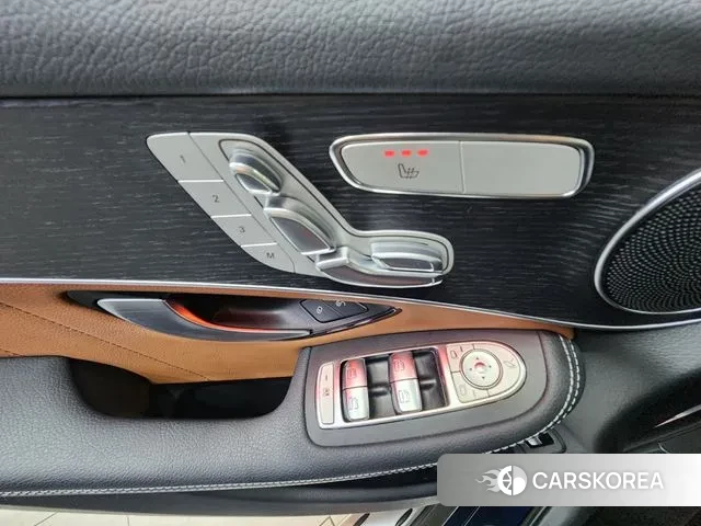 Mercedes-Benz GLC-Class X253 2020 Синий из Кореи, фото 3