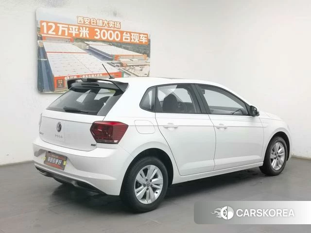 Volkswagen Polo 2022 Белый из Китая, фото 3