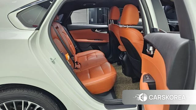 Kia The New K3 2nd generation 2022 Белый из Кореи, фото 3