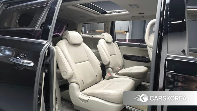 Kia The New Carnival 2018 Черный из Кореи, фото 3