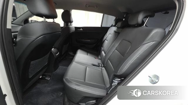 Kia Sportage The Bold 2021 Белый из Кореи, фото 3