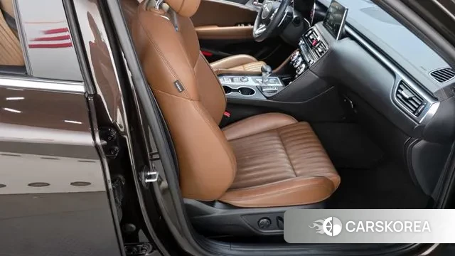 Genesis G70 2018 Коричневый из Кореи, фото 3