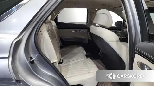 Genesis GV70 2022 Серебристо-серый из Кореи, фото 3