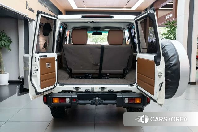 Toyota Land Cruiser (imported) 2024 Белый из Китая, фото 3