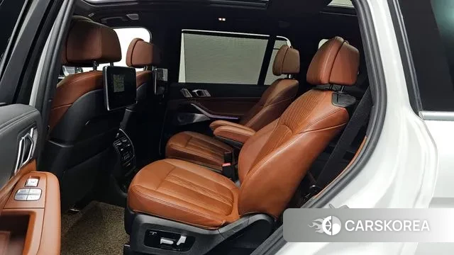 BMW X7 (G07) 2022 Белый из Кореи, фото 3