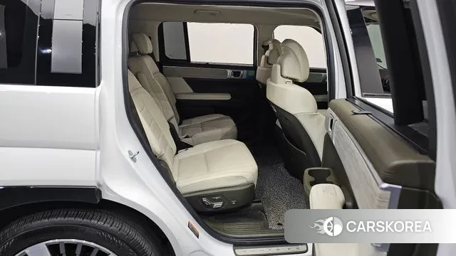 Hyundai Santa Fe (MX5) 2023 Белый из Кореи, фото 3