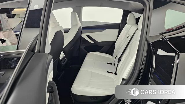 Tesla Model Y 2025 Черный из Кореи, фото 3
