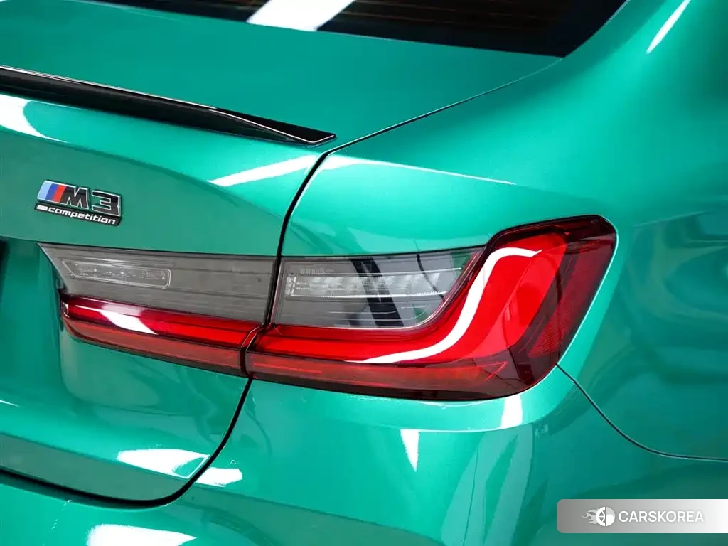 BMW M3 2025 Зеленый из Китая, фото 3