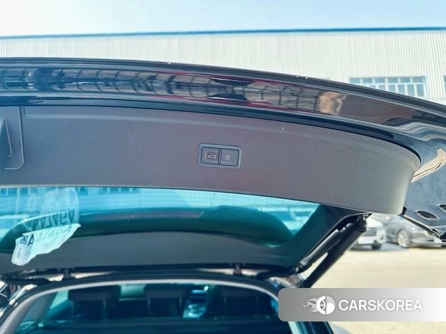 Audi Q5L 2022 Черный из Китая, фото 3