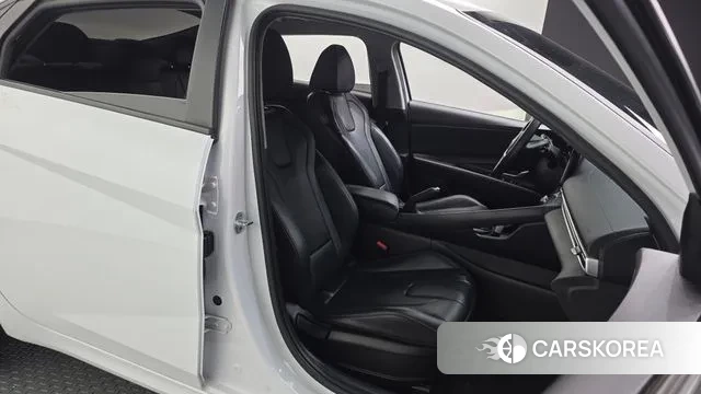 Hyundai Avante (CN7) 2021 Белый из Кореи, фото 3