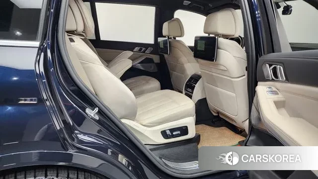 BMW X7 (G07) 2022 Черный из Кореи, фото 3