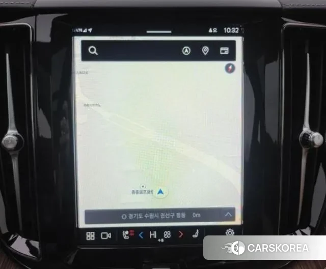 Volvo XC60 second Generation 2023 Белый из Кореи, фото 3