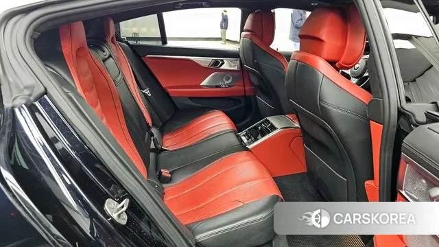 BMW 8 Series (G15) 2021 Черный из Кореи, фото 3