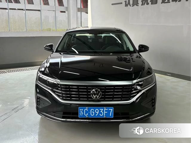 Volkswagen Passat 2026 Черный из Китая, фото 3