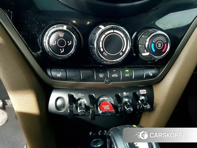 Mini Cooper D Countryman 2018 Темно-зеленый из Кореи, фото 3