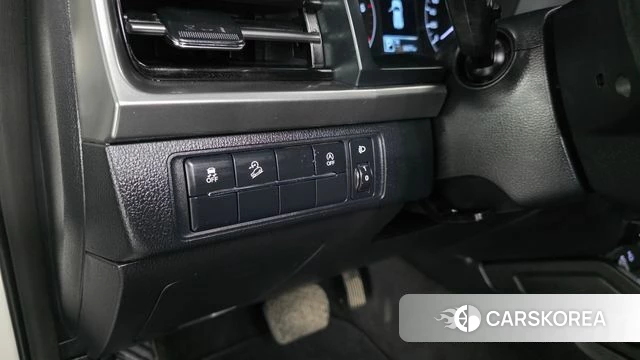 Ssangyong The New Rexton Sport 2023 Белый из Кореи, фото 3