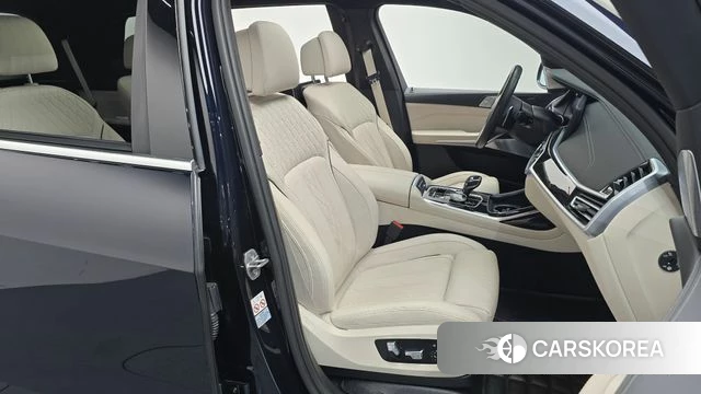 BMW X7 (G07) 2021 Черный из Кореи, фото 3