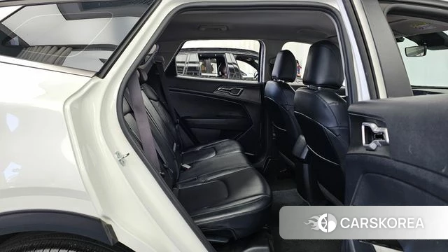 Kia Sportage 5th Generation 2022 Белый из Кореи, фото 3