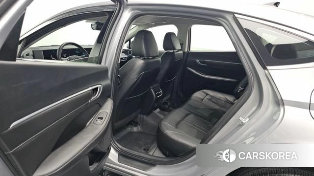 Hyundai Sonata D Edge (DN8) 2024 Серебристо-серый из Кореи, фото 3