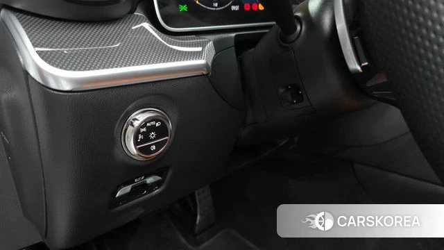 Mercedes-Benz C-Class W206 2025 Белый из Кореи, фото 3