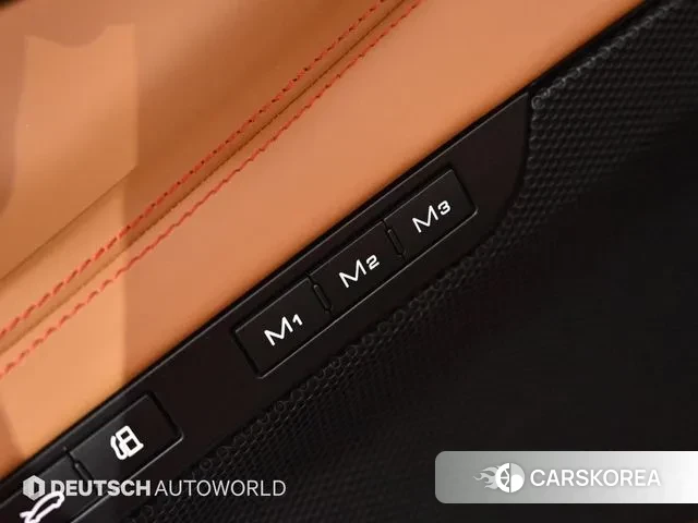 Ferrari F8 Spider 2023 Красный из Кореи, фото 3