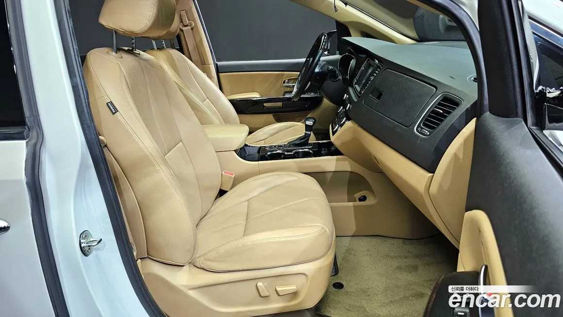 Kia The New Carnival 2019 Белый из Кореи, фото 3