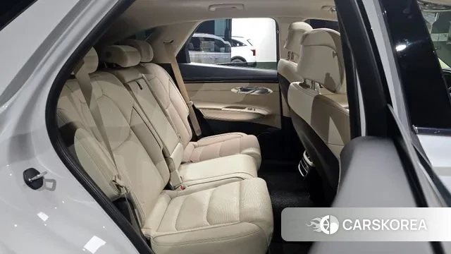 Genesis GV70 2023 Белый из Кореи, фото 3