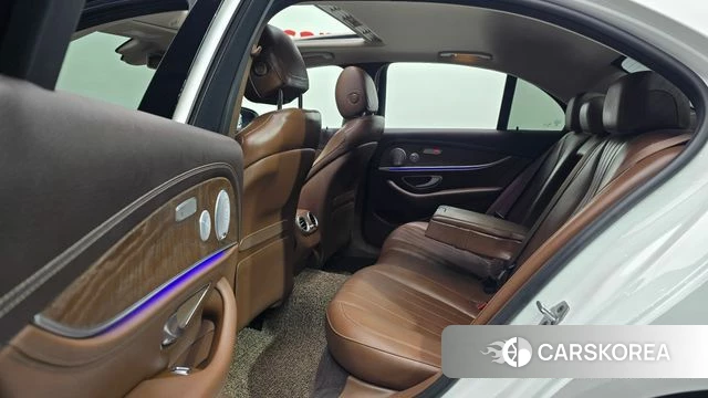 Mercedes-Benz E-Class W213 2020 Белый из Кореи, фото 3