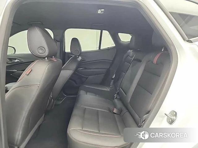 Chevrolet (GM Daewoo) Trax Crossover 2024 Белый из Кореи, фото 3