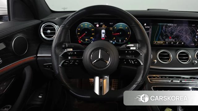 Mercedes-Benz E-Class W213 2021 Белый из Кореи, фото 3
