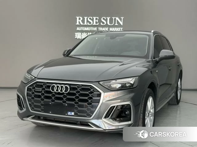 Audi Q5L 2022 Темно-серый из Китая, фото 3