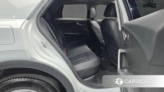 Audi Q2 2023 Белый из Кореи, фото 3