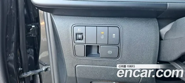 Hyundai Staria 2023 Черный из Кореи, фото 3