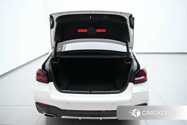 BMW 5 series 2024 Белый из Китая, фото 3