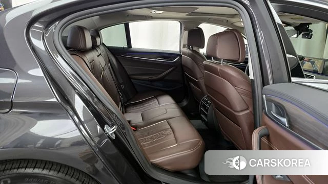 BMW 5 Series (G30) 2018 Серый из Кореи, фото 3