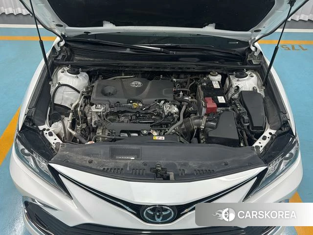 Toyota Camry 2023 Белый из Китая, фото 3