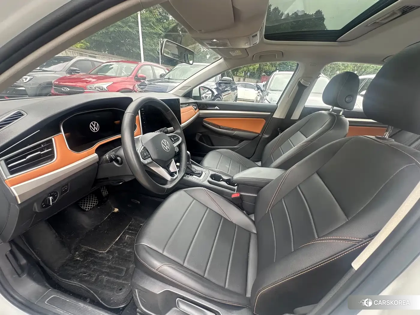 Volkswagen Bora 2024 Белый из Китая, фото 3