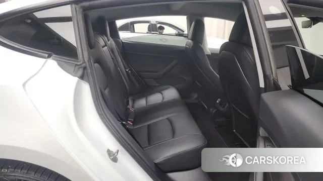 Tesla Model 3 2022 Белый из Кореи, фото 3