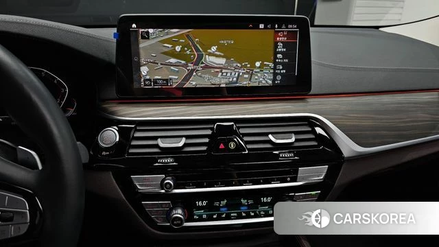 BMW 6 Series GT (G32) 2023 Черный из Кореи, фото 3