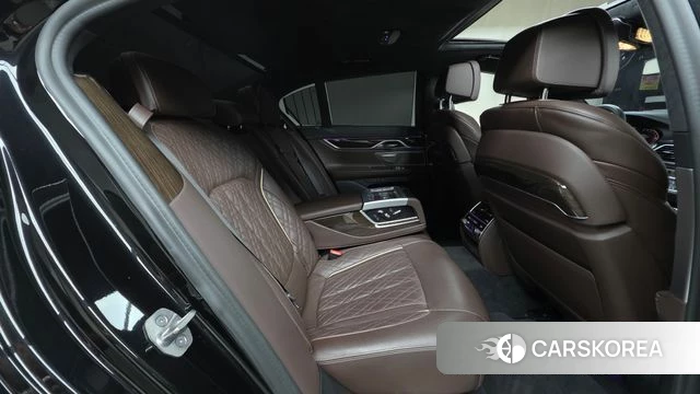 BMW 7 Series (G11) 2021 Черный из Кореи, фото 3