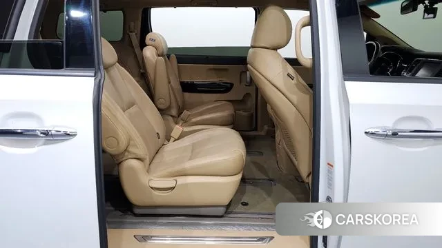 Kia The New Carnival 2018 Белый из Кореи, фото 3