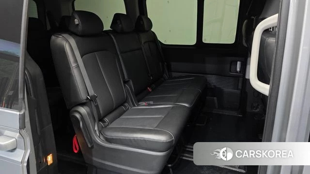 Hyundai Staria 2022 Серебристо-серый из Кореи, фото 3