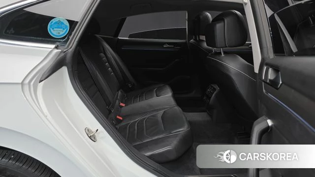 Volkswagen Arteon 2019 Белый из Кореи, фото 3