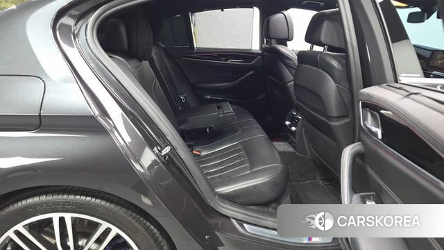 BMW 5 Series (G30) 2019 Серый из Кореи, фото 3
