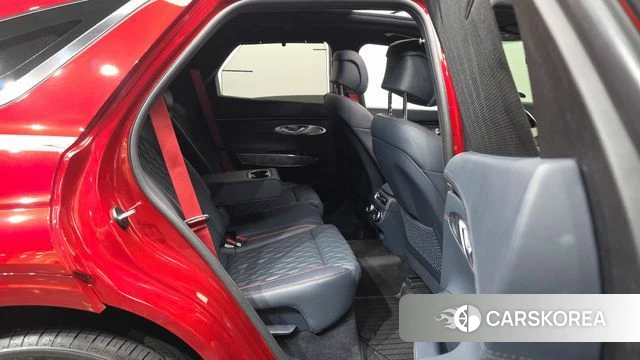 Genesis GV70 2022 Красный из Кореи, фото 3