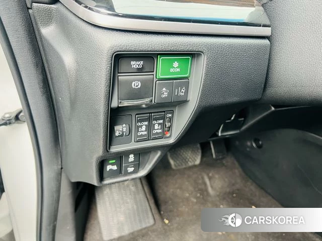 Honda Odyssey 2021 Белый из Китая, фото 3