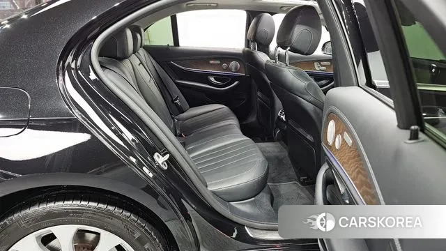 Mercedes-Benz E-Class W213 2020 Черный из Кореи, фото 3