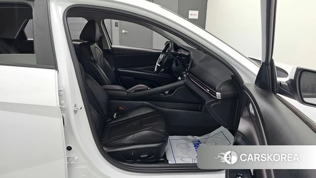Hyundai Avante (CN7) 2022 Белый из Кореи, фото 3