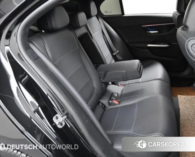 Mercedes-Benz C-Class W206 2024 Черный из Кореи, фото 3